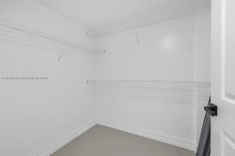 Condominio en venta en Hollywood, Florida, 2 dormitorios, 102.19 m2 № 1825929 - foto 5