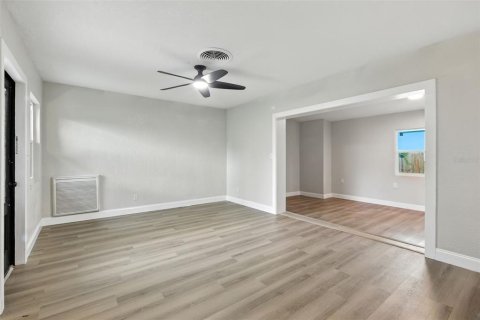 Casa en venta en Gulfport, Florida, 3 dormitorios, 147.25 m2 № 1880438 - foto 21