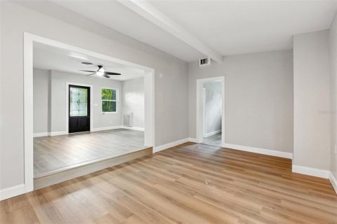 Casa en venta en Gulfport, Florida, 3 dormitorios, 147.25 m2 № 1880438 - foto 8