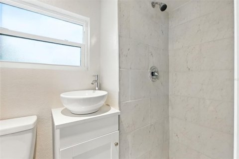 Casa en venta en Gulfport, Florida, 3 dormitorios, 147.25 m2 № 1880438 - foto 17
