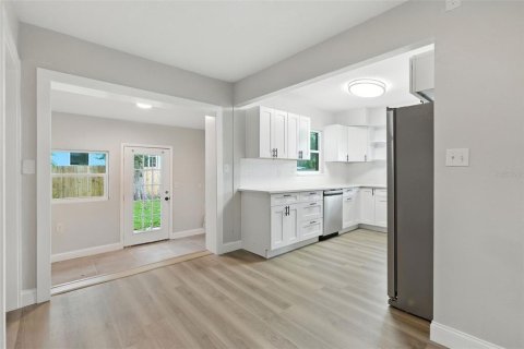Casa en venta en Gulfport, Florida, 3 dormitorios, 147.25 m2 № 1880438 - foto 9