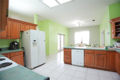 Villa ou maison à vendre à Clermont, Floride: 5 chambres, 236.16 m2 № 2398482 - photo 12