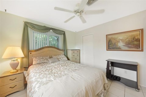 House in Venice, Florida 2 bedrooms, 124.4 sq.m. № 1808040 - photo 17