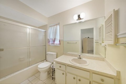 House in Venice, Florida 2 bedrooms, 124.4 sq.m. № 1808040 - photo 14