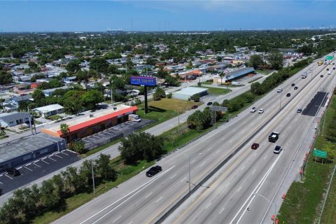 Immobilier commercial à vendre à Miami Gardens, Floride № 2022613 - photo 8