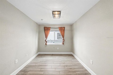House in Tampa, Florida 4 bedrooms, 194.63 sq.m. № 2237370 - photo 17