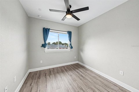 House in Tampa, Florida 4 bedrooms, 194.63 sq.m. № 2237370 - photo 30