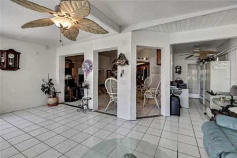 Casa en venta en Palm Harbor, Florida, 3 dormitorios, 185.06 m2 № 1716745 - foto 20