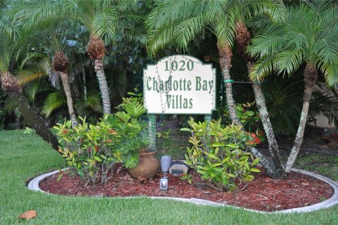 Condo in Punta Gorda, Florida, 2 bedrooms  № 1900597 - photo 1