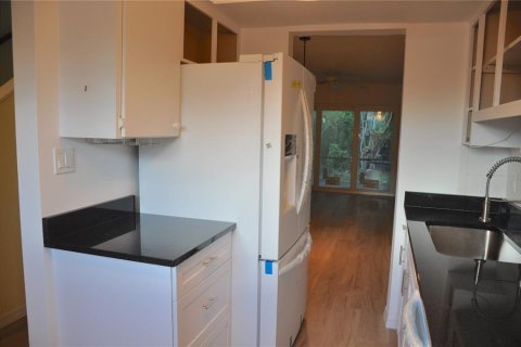 Condo in Punta Gorda, Florida, 2 bedrooms  № 1900597 - photo 11