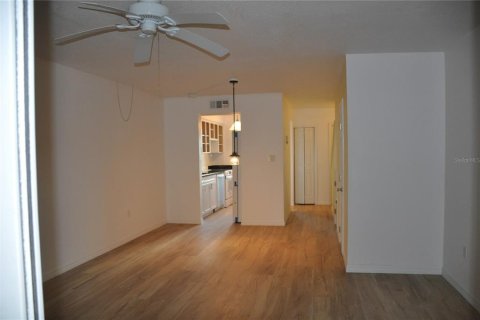 Condo in Punta Gorda, Florida, 2 bedrooms  № 1900597 - photo 12