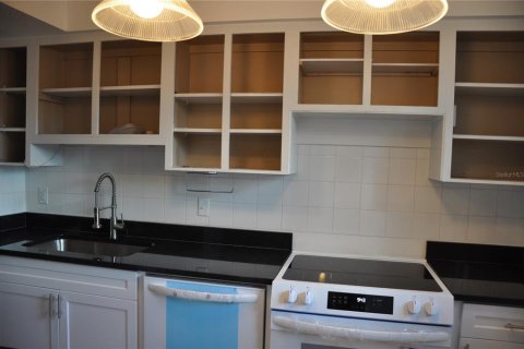 Condo in Punta Gorda, Florida, 2 bedrooms  № 1900597 - photo 7