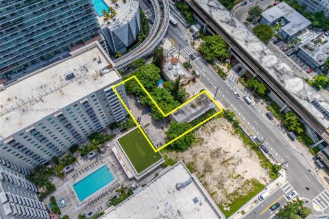 Купить коммерческую недвижимость в Майами, Флорида № 2035001 - фото 10