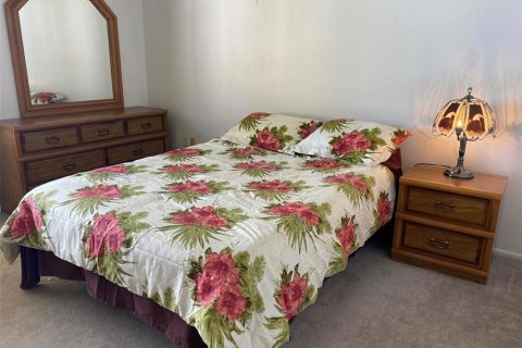 Condo in Port Richey, Florida, 2 bedrooms  № 2322759 - photo 27
