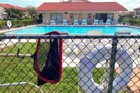Condo in Port Richey, Florida, 2 bedrooms  № 2322759