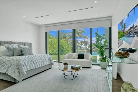 Купить виллу или дом в Халландейл-Бич, Флорида 5 спален, 431.44м2, № 1928602 - фото 14