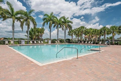 Casa en alquiler en St. Lucie, Florida, 4 dormitorios, 235.88 m2 № 2057562 - foto 12