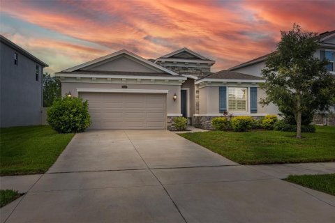House in Odessa, Florida 4 bedrooms, 189.99 sq.m. № 1805783 - photo 5