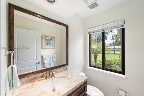 House in Jupiter, Florida 3 bedrooms, 204.76 sq.m. № 1941871 - photo 27