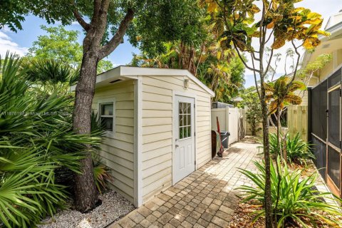 House in Jupiter, Florida 3 bedrooms, 204.76 sq.m. № 1941871 - photo 16
