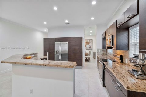 Townhouse in Fort Lauderdale, Florida 6 bedrooms, 316.61 sq.m. № 1818732 - photo 13