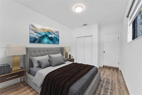 House in Miami, Florida 3 bedrooms, 145.3 sq.m. № 1965366 - photo 16