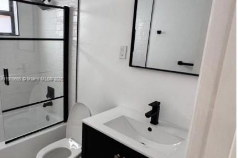 House in Miami, Florida 3 bedrooms, 145.3 sq.m. № 1965366 - photo 7