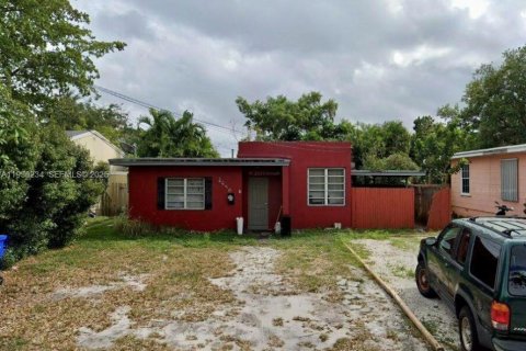 Villa ou maison à Hollywood, Floride 2 chambres, 177.72 m2 № 1994193