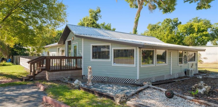 House in High Springs, Florida 1 bedroom, 207.92 sq.m. № 1879311