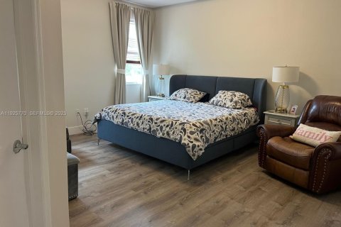 Снять в аренду виллу или дом в Дорал, Флорида 3 спальни, 163.51м2, № 1984285 - фото 14