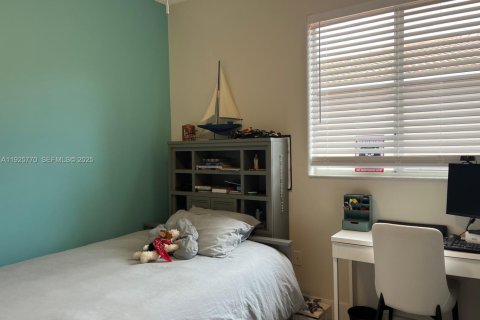 Снять в аренду виллу или дом в Дорал, Флорида 3 спальни, 163.51м2, № 1984285 - фото 13