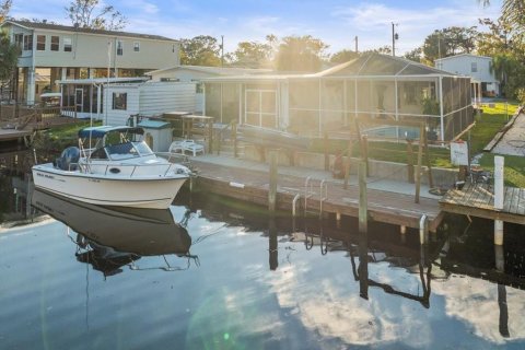 Terreno en venta en Weeki Wachee, Florida № 1555930 - foto 10