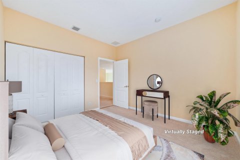 House in St. Lucie, Florida 5 bedrooms, 265.05 sq.m. № 2175580 - photo 24