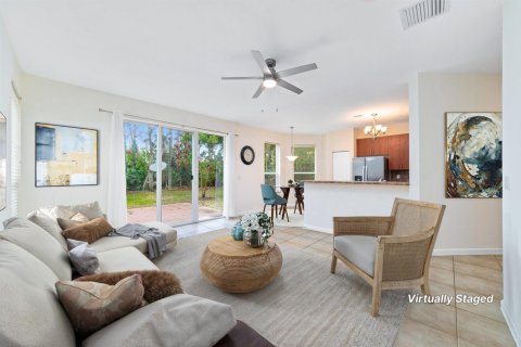 House in St. Lucie, Florida 5 bedrooms, 265.05 sq.m. № 2175580 - photo 12