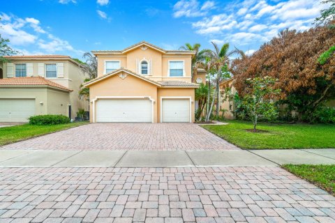 House in St. Lucie, Florida 5 bedrooms, 265.05 sq.m. № 2175580