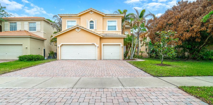 House in St. Lucie, Florida 5 bedrooms, 265.05 sq.m. № 2175580