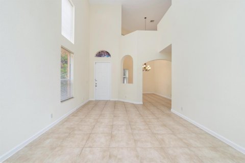 House in St. Lucie, Florida 5 bedrooms, 265.05 sq.m. № 2175580 - photo 5