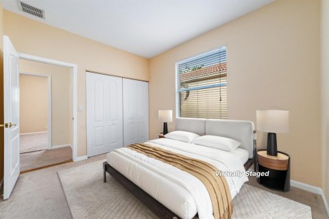 House in St. Lucie, Florida 5 bedrooms, 265.05 sq.m. № 2175580 - photo 26