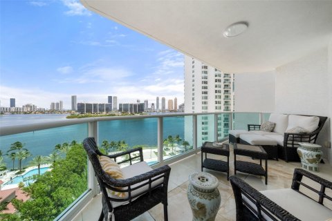 Condo in Aventura, Florida, 4 bedrooms  № 2033145