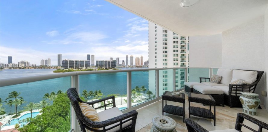 Condo in Aventura, Florida, 4 bedrooms  № 2033145