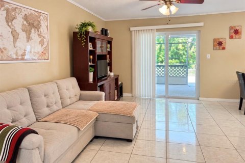 Casa en venta en Altamonte Springs, Florida, 3 dormitorios, 142.98 m2 № 2354255 - foto 10