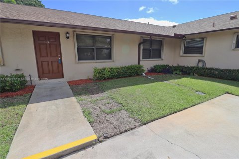 Casa en alquiler en Dania Beach, Florida, 2 dormitorios, 92.9 m2 № 1928469 - foto 1