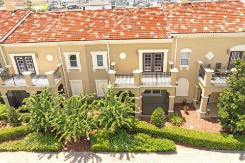 Touwnhouse à Davenport, Floride 4 chambres, 181.16 m2 № 2405706