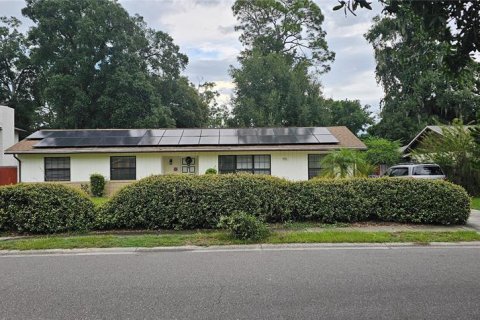 Commercial property in Orlando, Florida 266.82 sq.m. № 2394095