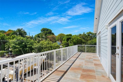 House in Key Largo, Florida 3 bedrooms, 144.09 sq.m. № 1794927 - photo 18