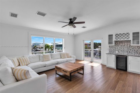 House in Key Largo, Florida 3 bedrooms, 144.09 sq.m. № 1794927 - photo 24