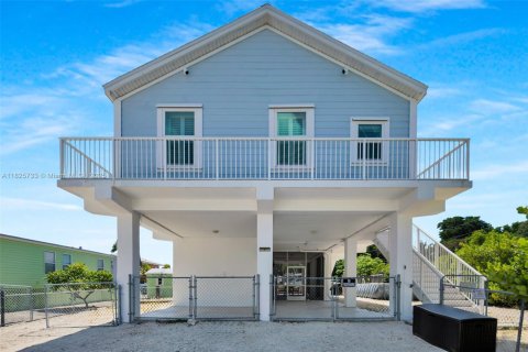 House in Key Largo, Florida 3 bedrooms, 144.09 sq.m. № 1794927 - photo 8