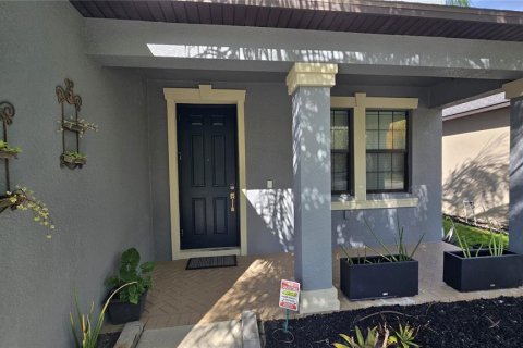 House in Riverview, Florida 4 bedrooms, 237.37 sq.m. № 2393714 - photo 3