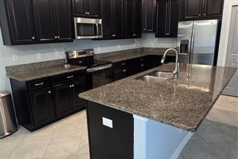 House in Riverview, Florida 4 bedrooms, 237.37 sq.m. № 2393714 - photo 13