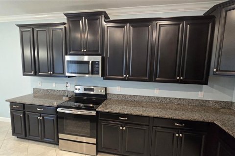 House in Riverview, Florida 4 bedrooms, 237.37 sq.m. № 2393714 - photo 11